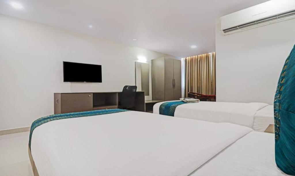 Hotel Ssr Grand Hyderabad Eksteriør bilde