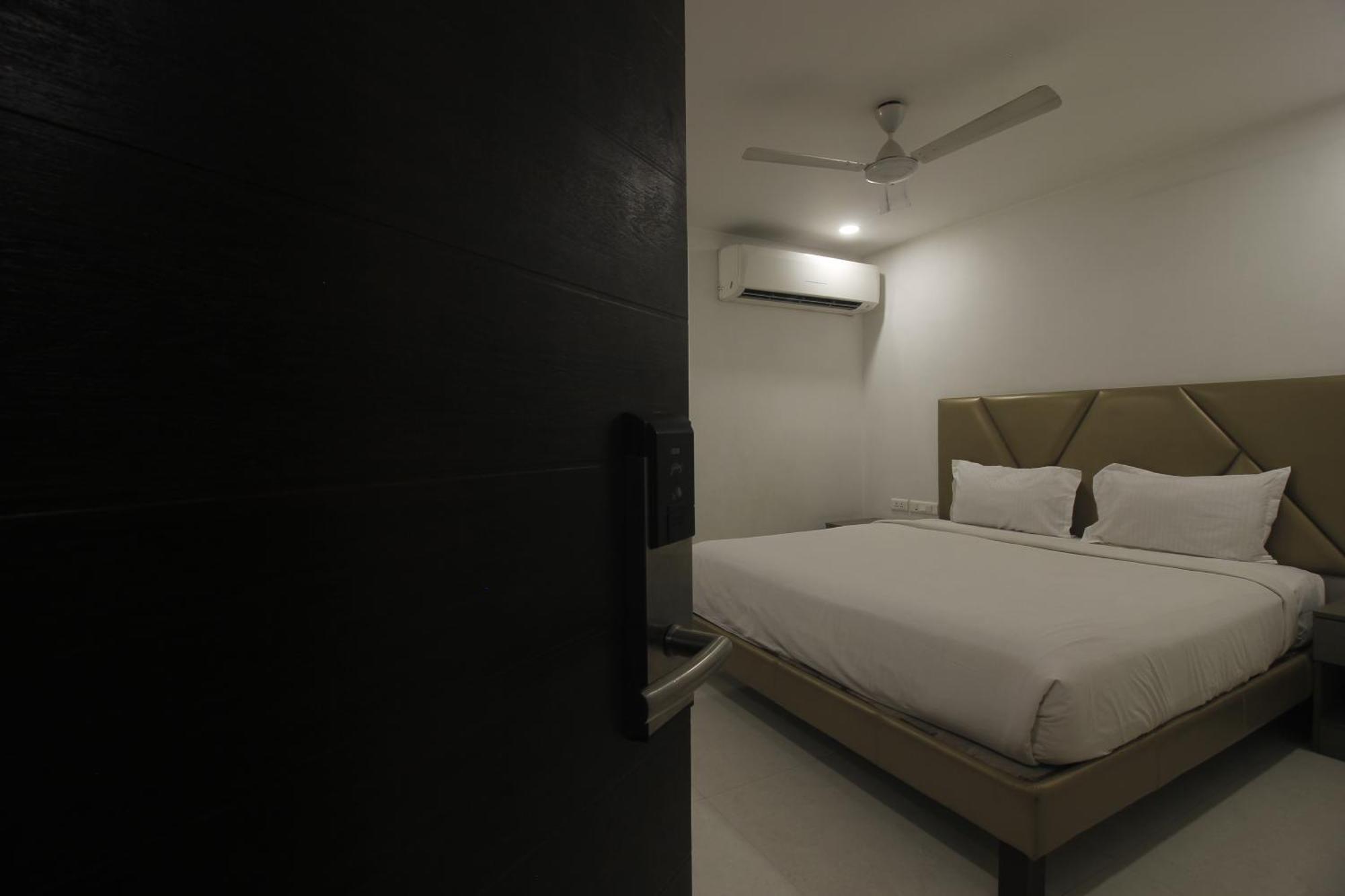 Hotel Ssr Grand Hyderabad Eksteriør bilde