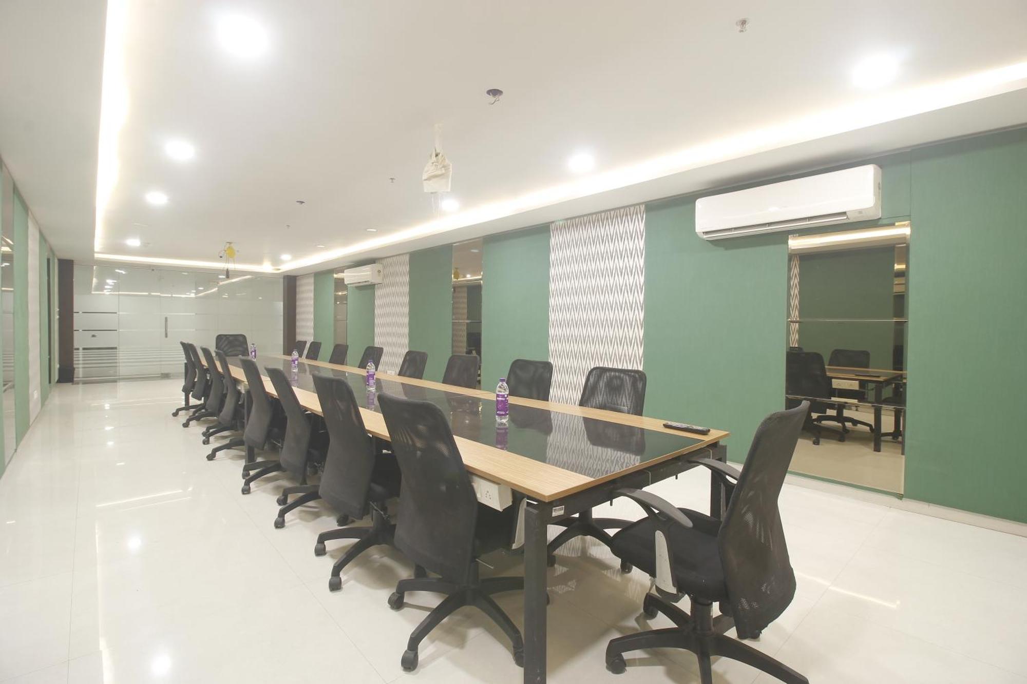 Hotel Ssr Grand Hyderabad Eksteriør bilde