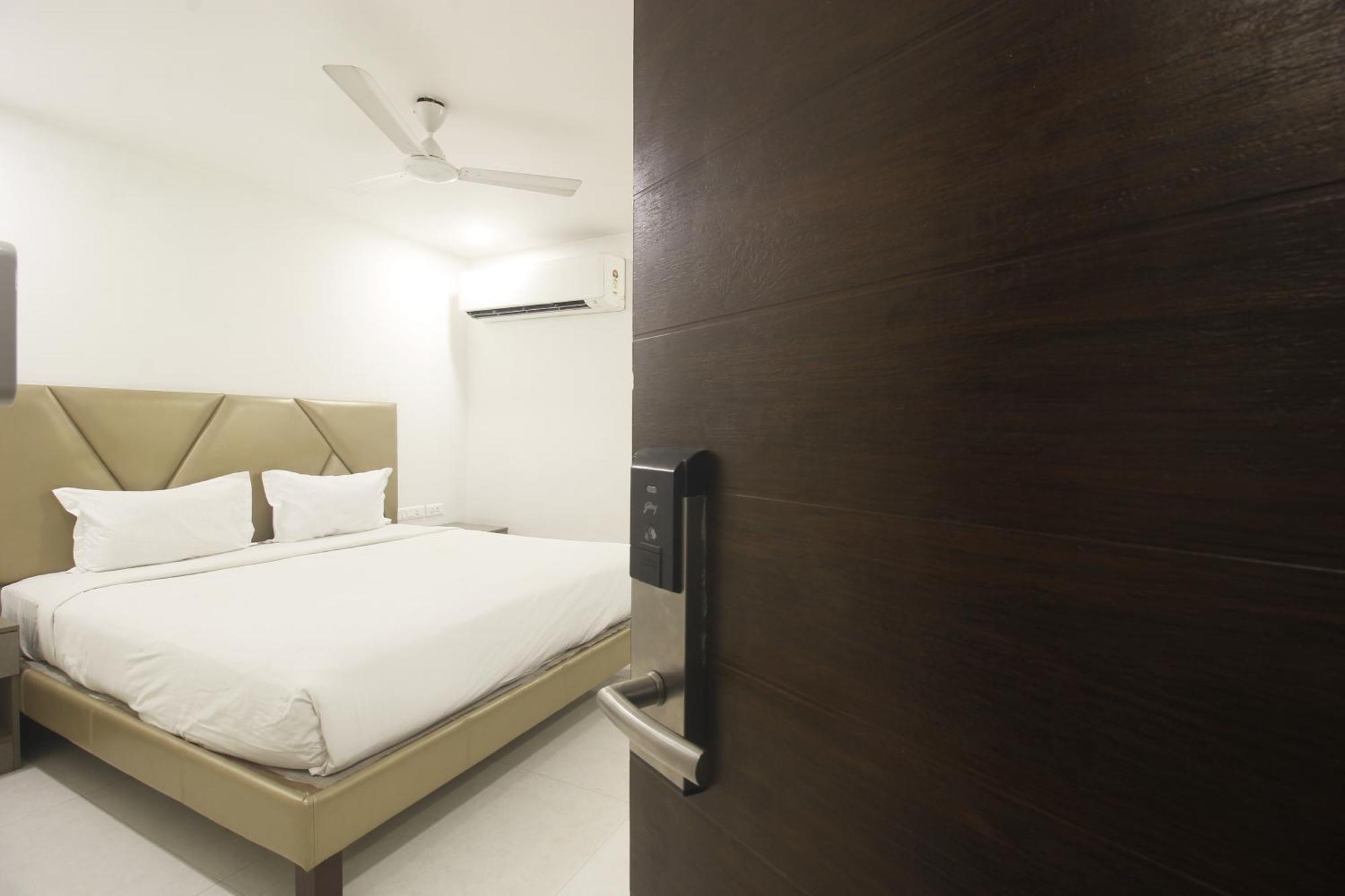 Hotel Ssr Grand Hyderabad Eksteriør bilde