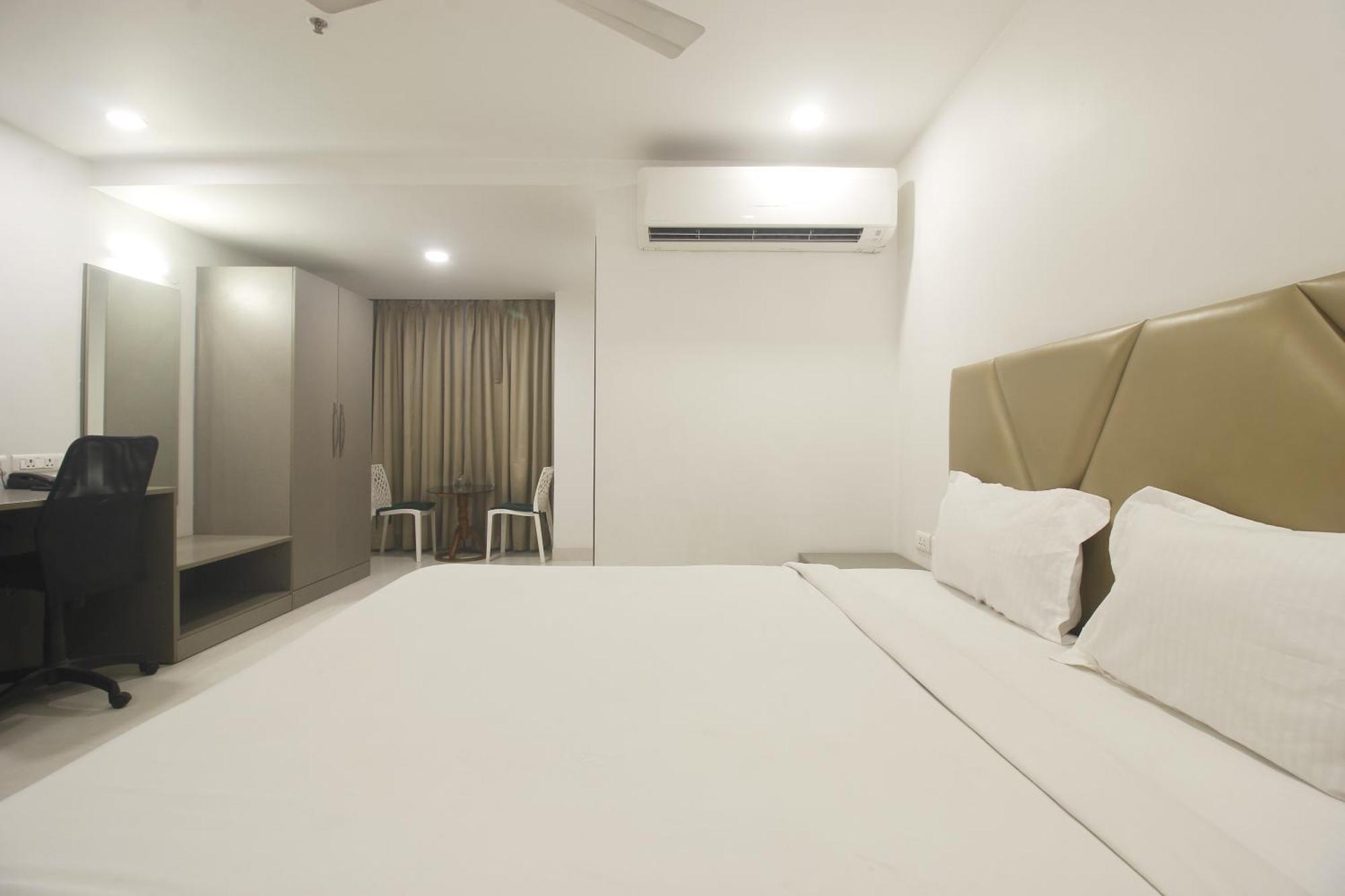 Hotel Ssr Grand Hyderabad Eksteriør bilde