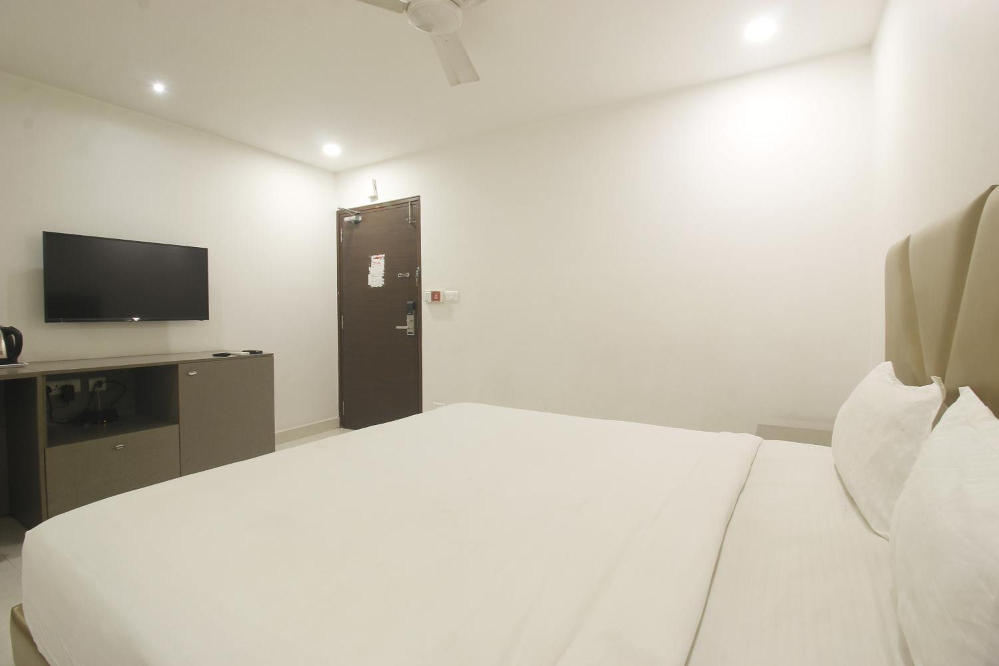Hotel Ssr Grand Hyderabad Eksteriør bilde