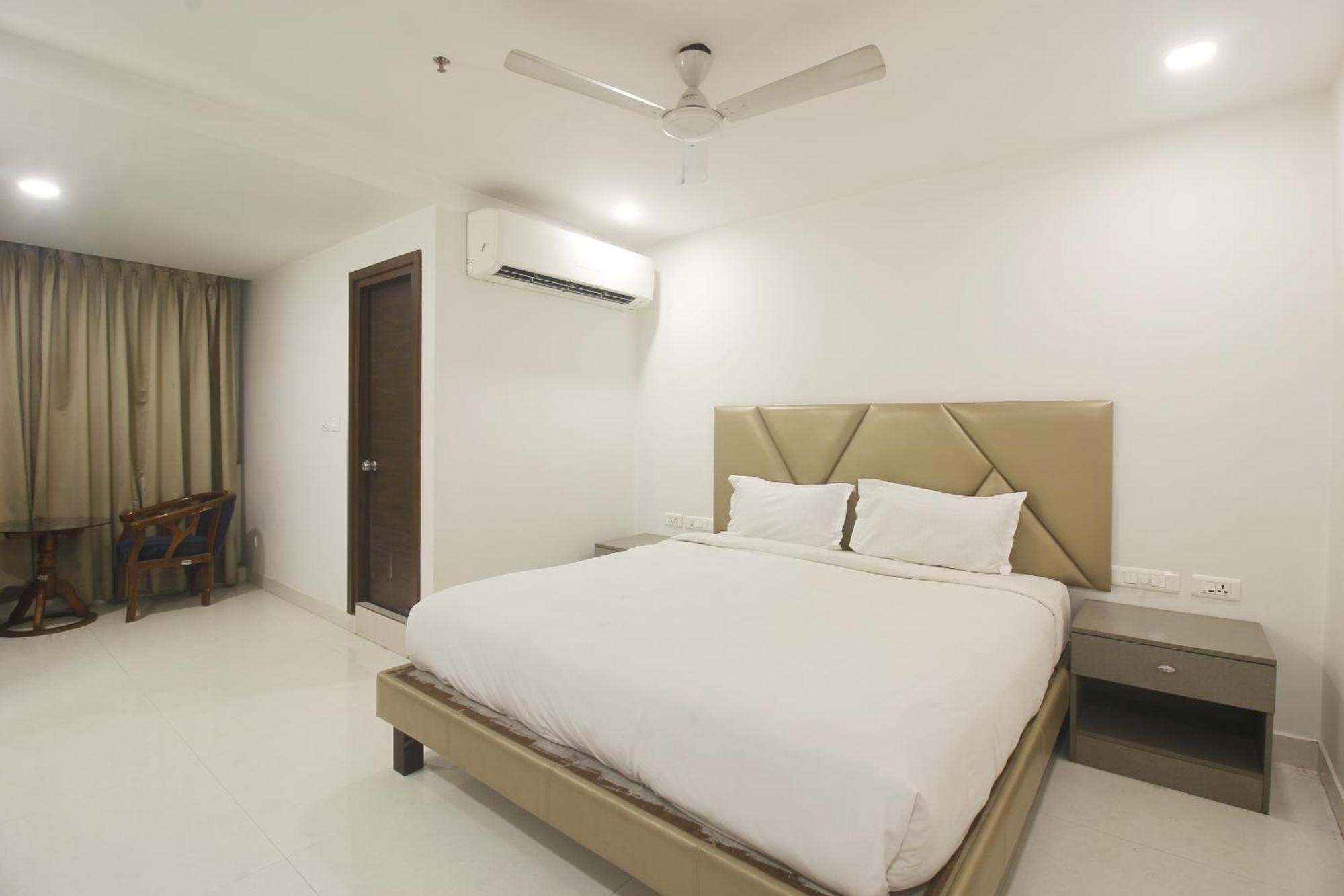 Hotel Ssr Grand Hyderabad Eksteriør bilde