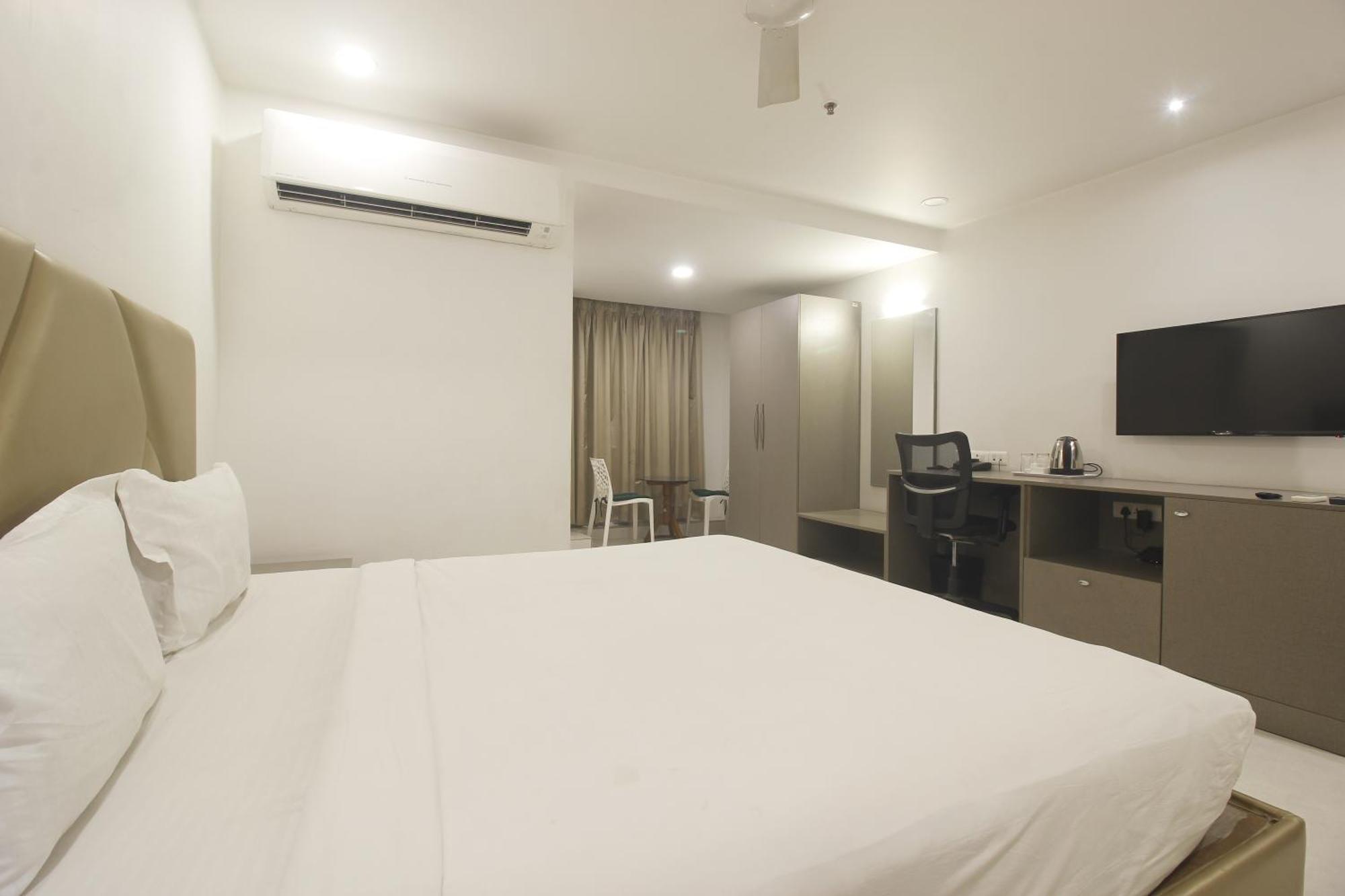 Hotel Ssr Grand Hyderabad Eksteriør bilde